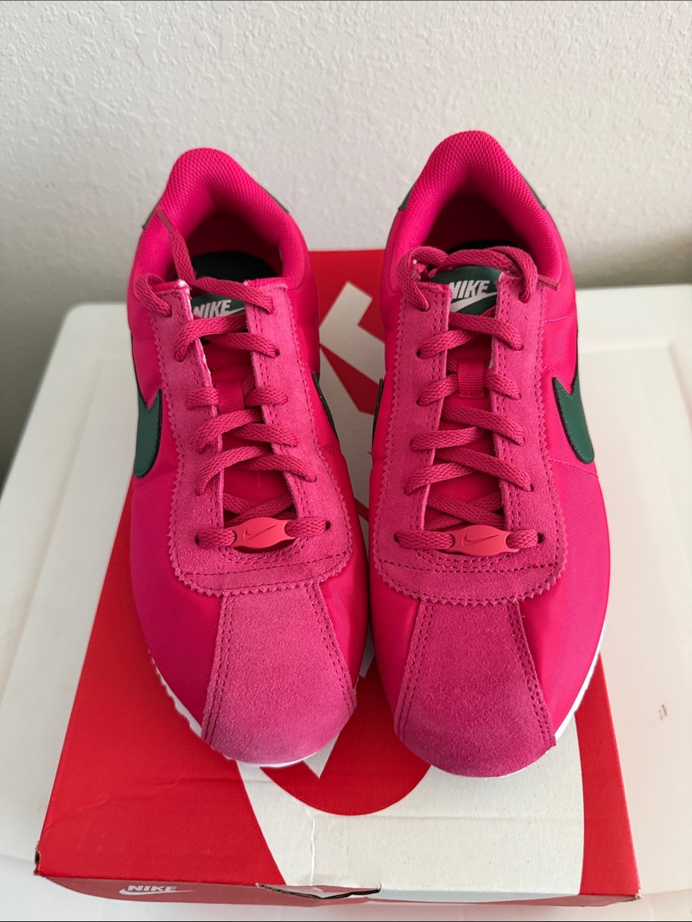 Nike Women's Hot Pink Sneakers with Dark Green Swoosh